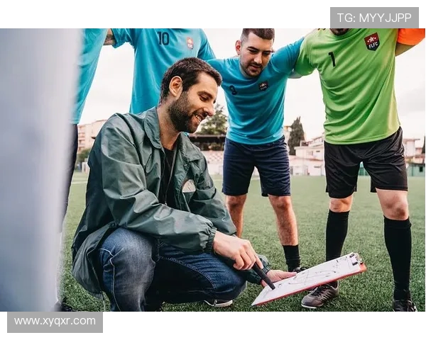 足球比赛中的球员互动与战术灵活性