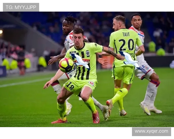 法甲各球队防守策略解读及战术布置比较